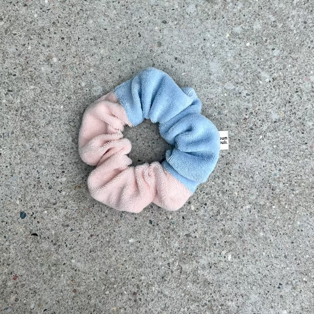 Terry Scrunchies Twist