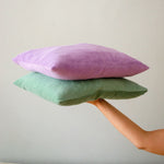 Terry Kissen Uni in Green Bay und Violettaus Bio-Baumwolle, handgemacht von studio bumbuli