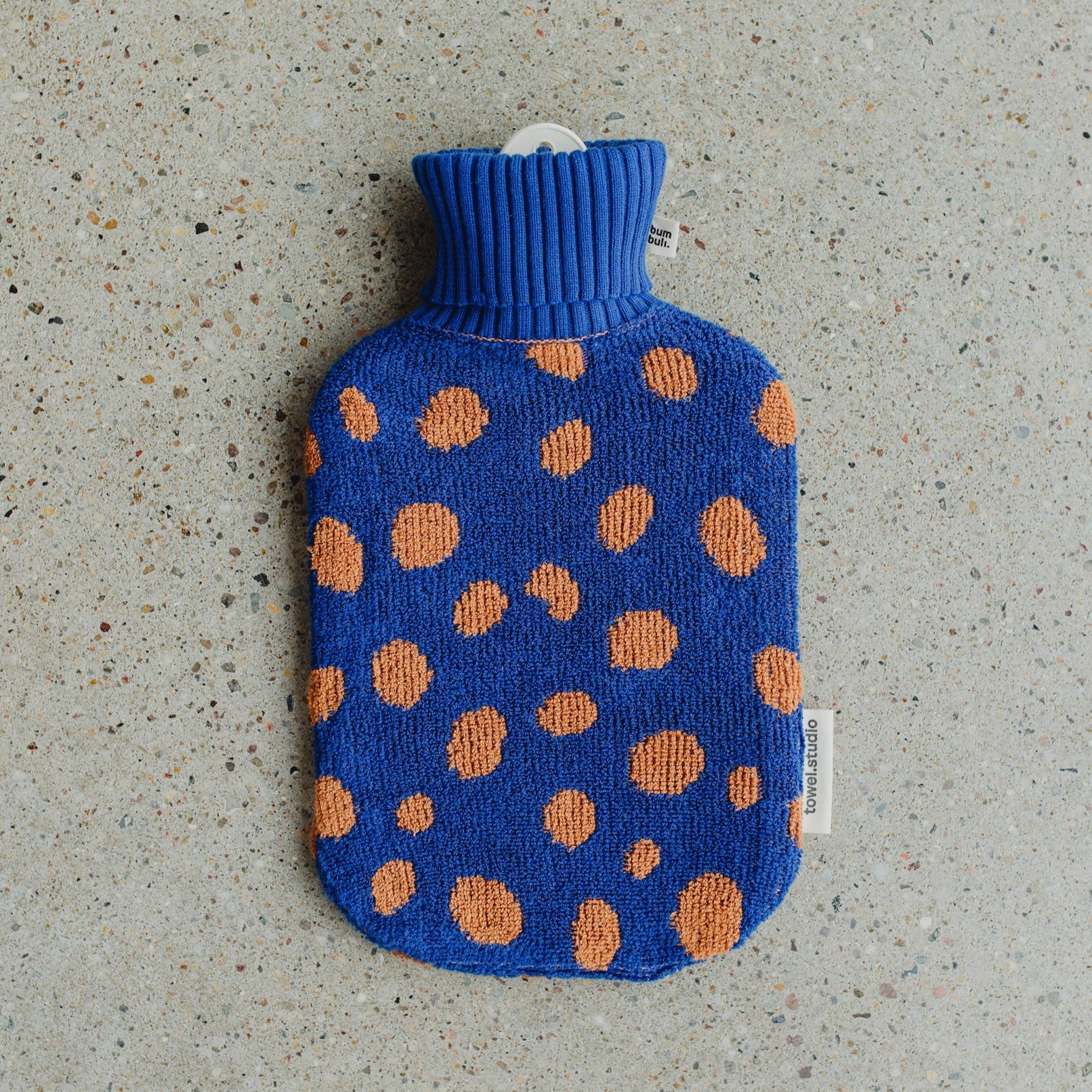 Terry Wärmflasche Pebbles, mini | Azure/Chestnut